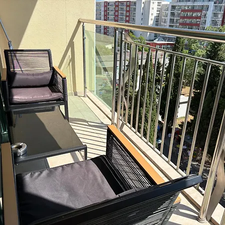 Apartament Miramar Palace 612s *